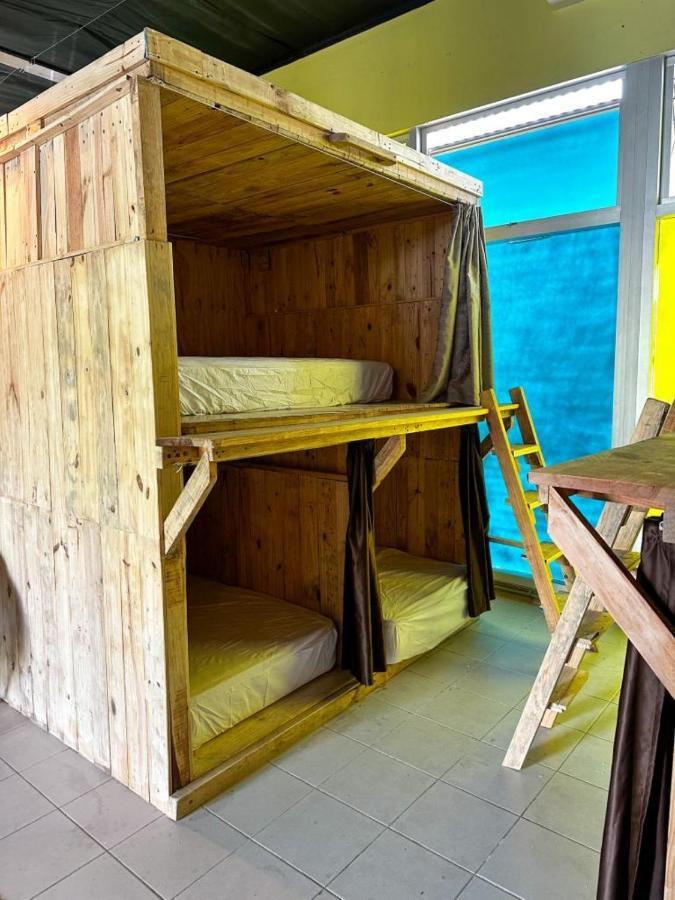 Tropico 20 Pdc Hostal